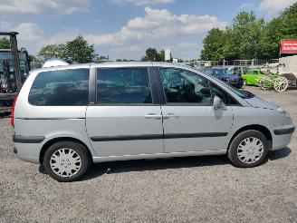 Peugeot 807 Zilver EZR 2.2 HDI Onderdelen 20LM24 Bak picture 5