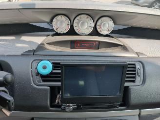 Peugeot 807 Zilver EZR 2.2 HDI Onderdelen 20LM24 Bak picture 11