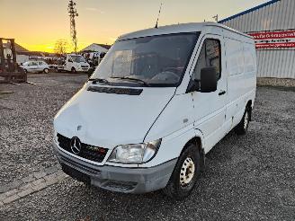 demontáž osobní automobily Mercedes Sprinter 2.2 CDI Wit 9147 Onderdelen 611987 Motor 2004/2