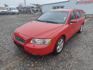 Salvage car Volvo V-70 Rood 612-46 Onderdelen M66 Bak 2005/10