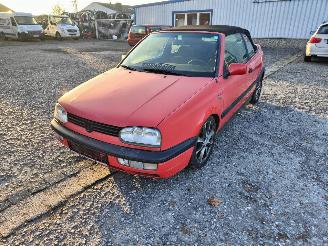 Salvage car Volkswagen Golf 3 Cabrio 1.8 Rood LP3G Onderdelen ABS Motor 1994/5