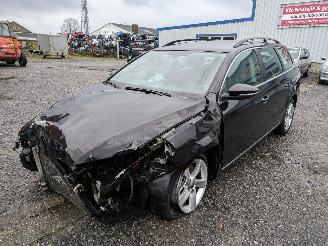Vrakbiler auto Volkswagen Passat 2.0 TDI 2011/8