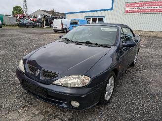Uttjänta bilar auto Renault Mégane Cabrio 1.6 2000/6