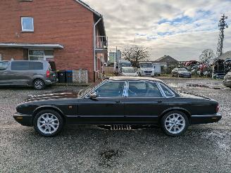 Jaguar XJ 3.2 V8 picture 8