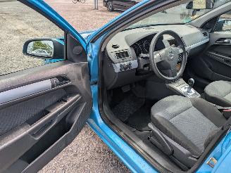 Opel Astra 1.6 picture 9