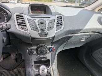 Ford Fiesta 1.25 picture 12