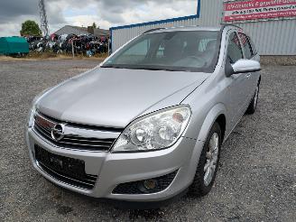 Salvage car Opel Astra 1.6 2008/9