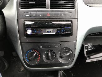 Fiat Punto 13JTD E5 5 drs Airco picture 8