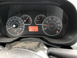 Fiat Punto 13JTD E5 5 drs Airco picture 7