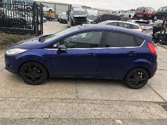 skadebil auto Ford Fiesta 16tdci 70kW E5 Airco Navi 2014/5