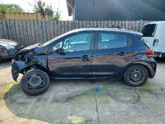 Démontage voiture Peugeot 208  2017/8