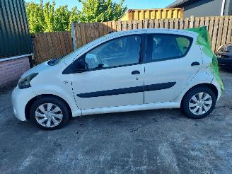 Autoverwertung Toyota Aygo  2014/2