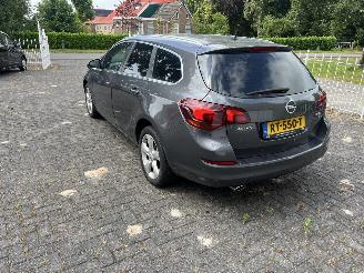 Opel Astra SPORTS TOURER picture 3