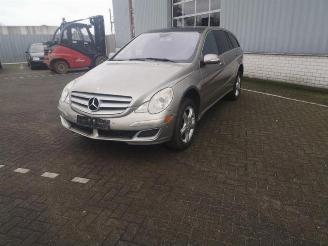 Mercedes R-klasse R (W251), MPV, 2005 / 2014 5.0 500 V8 32V 4-Matic picture 2