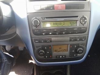 Fiat Grande Punto Grande Punto (199), Hatchback, 2005 1.4 picture 10