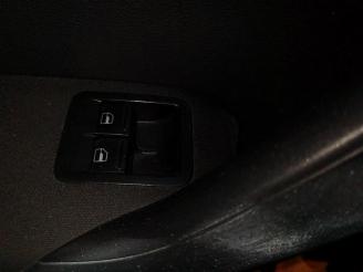 Volkswagen Polo Polo V (6R), Hatchback, 2009 / 2017 1.6 TDI 16V 90 picture 5