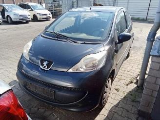 Peugeot 107 107, Hatchback, 2005 / 2014 1.0 12V picture 2