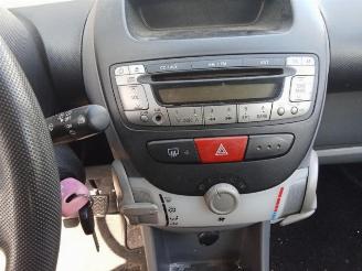 Peugeot 107 107, Hatchback, 2005 / 2014 1.0 12V picture 8