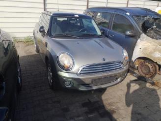 Salvage car Mini Mini Mini (R56), Hatchback, 2006 / 2013 1.6 16V Cooper 2007/11