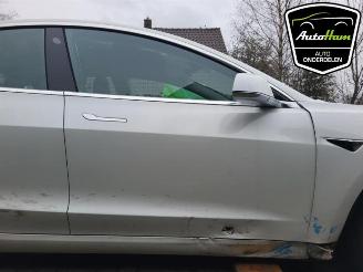 Tesla Model 3 Model 3, Sedan, 2017 Long Range AWD 75 kWh picture 6