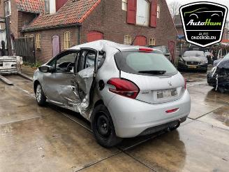 Peugeot 208 208 I (CA/CC/CK/CL), Hatchback, 2012 / 2019 1.0 Vti 12V PureTech picture 6