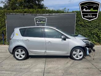 Vrakbiler auto Renault Scenic Scenic III (JZ), MPV, 2009 / 2016 2.0 16V CVT 2012/10