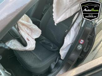 Skoda Rapid Rapid, Liftback, 2012 / 2022 1.2 TSI 16V picture 13