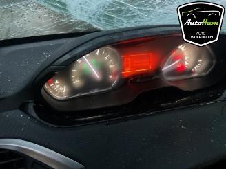 Peugeot 208 208 I (CA/CC/CK/CL), Hatchback, 2012 / 2019 1.2 Vti 12V PureTech 82 picture 19