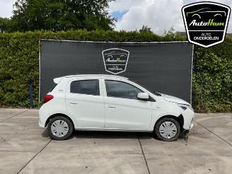 Vrakbiler auto Mitsubishi Space-star Space Star (A0), Hatchback, 2012 1.2 12V 2021/10