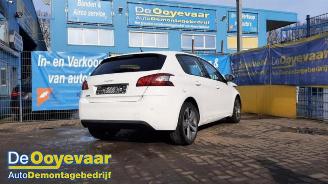 Peugeot 308 308 (L3/L8/LB/LH/LP), Hatchback 5-drs, 2013 / 2021 1.2 12V e-THP PureTech 110 picture 5