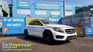 Auto da rottamare Mercedes GLA GLA (156.9), SUV, 2013 / 2019 1.6 180 16V 2015/1