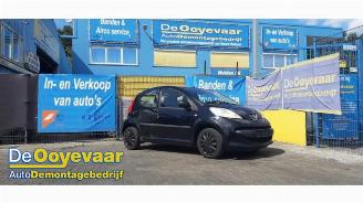 Vrakbiler auto Peugeot 107 107, Hatchback, 2005 / 2014 1.0 12V 2006/3