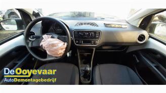 Volkswagen Up! Up! (121), Hatchback, 2011 1.0 12V 60 picture 2