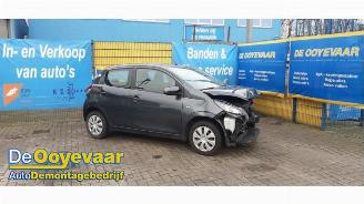 Peugeot 108 108, Hatchback, 2014 1.0 12V VVT-i picture 4