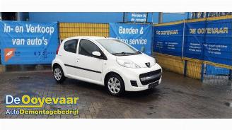 Vrakbiler auto Peugeot 107 107, Hatchback, 2005 / 2014 1.0 12V 2010/5
