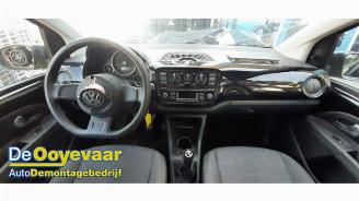 Volkswagen Up! Up! (121), Hatchback, 2011 1.0 12V 60 picture 2