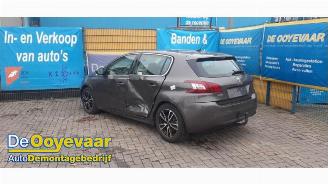 Peugeot 308 308 (L3/L8/LB/LH/LP), Hatchback 5-drs, 2013 / 2021 1.2 12V e-THP PureTech 110 picture 6