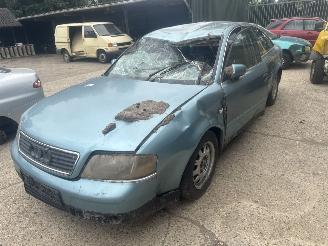 Vrakbiler auto Audi A6  1998/1