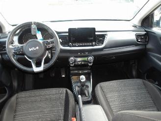 Kia Stonic  picture 3