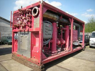 Vrakbiler auto Caterpillar C3 OFFSHORE CONTAINER 20ft INCL WARMTEWISSELAAR 10 ft GASCOMPRESSOR UNIT V12 CATERPILLAR 2000/1