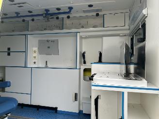 Mercedes Sprinter 319 CDI 3.0 V6 ex ambulance picture 22