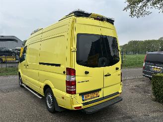 Mercedes Sprinter 319 CDI 3.0 V6 ex ambulance picture 4