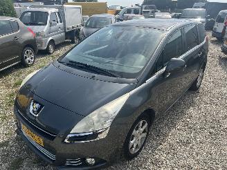 Peugeot 5008 1.6 HDiF Blue Lease 7p picture 40