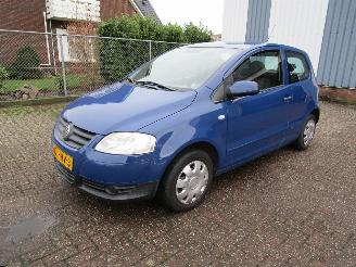 skadebil auto Volkswagen Fox 1.2 Airco Radio/CD 2009/1