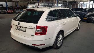 Skoda Octavia 1.4 TSI 16V G-TEC COMBI/O 4DRS  1.395CC 81KW 110PK picture 4