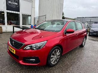 krockskadad bil auto Peugeot 308 1.2 PureTech Allure AUTOMAAT 2019/8