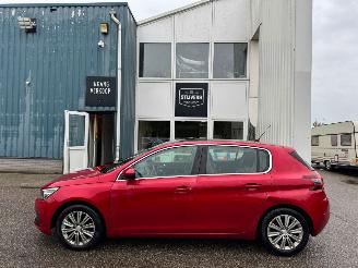 Peugeot 308 1.2 PureTech Allure AUTOMAAT picture 2