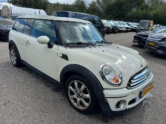 Damaged car Mini Mini Clubman 1.6 Cooper Pepper 2009/9