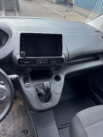 Peugeot Partner 1.5 BlueHDI Premium picture 13