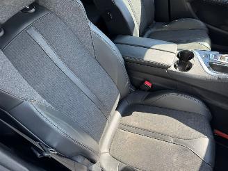 Peugeot 5008 1.2 PureTech GT-Line AUTOMAAT 7 Persoons picture 15